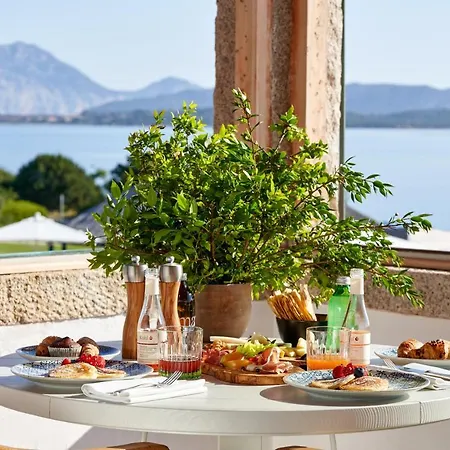 Due Lune Puntaldia & Golf Szálloda 5*