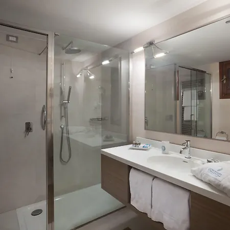 Otel Due Lune Puntaldia & Golf 5*