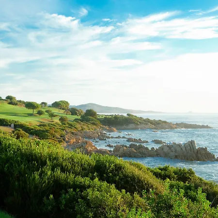 Otel Due Lune Puntaldia & Golf San Teodoro (Sardinia)