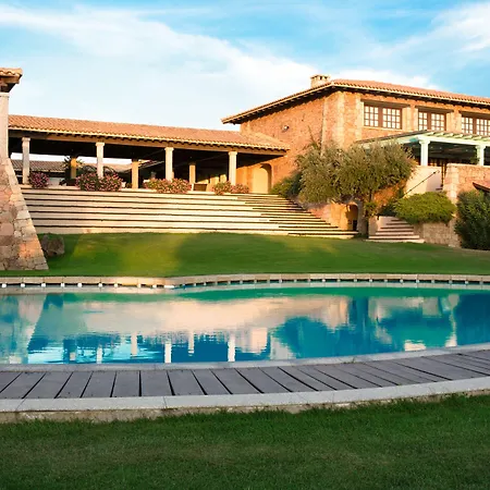 Hotel Due Lune Puntaldia & Golf 5*