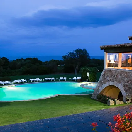 Due Lune Puntaldia & Golf 酒店 5*