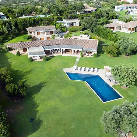 Due Lune Puntaldia & Golf 5* San Teodoro (Sardinia)