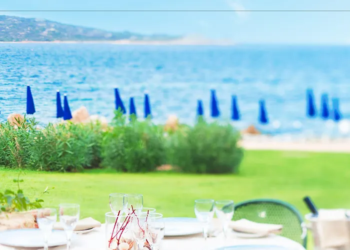 酒店 Due Lune Puntaldia & Golf 5*