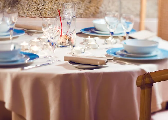 酒店 Due Lune Puntaldia & Golf 5*